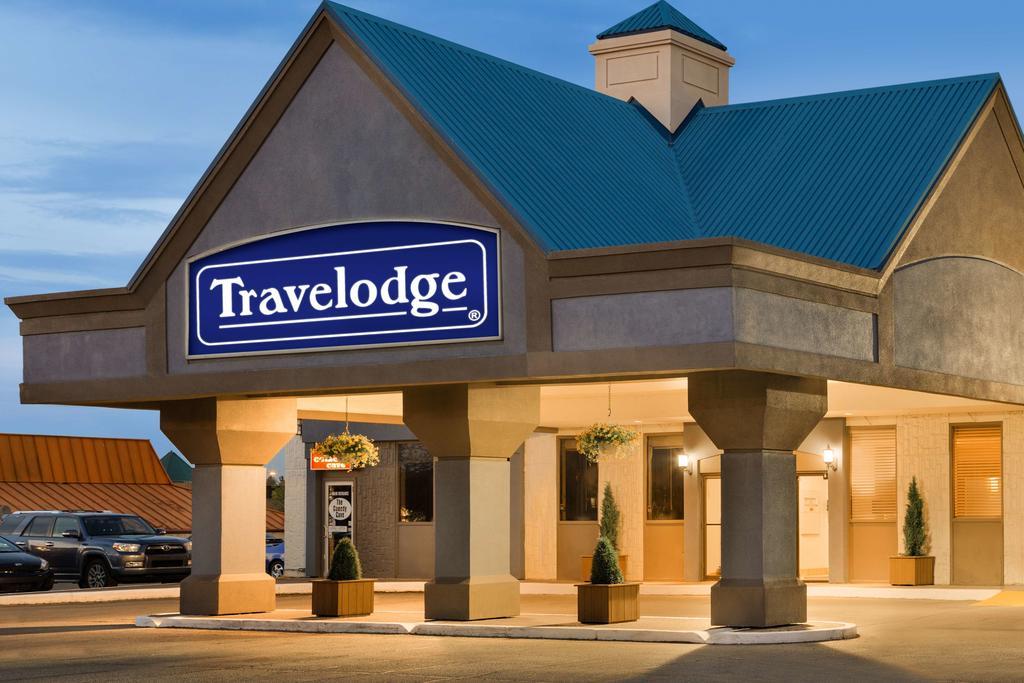 Travelodge Calgary Macleod Trail Exterior photo